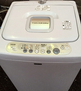 TOSHIBA　洗濯機4.2ｋ　2007年式