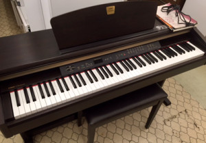 YAMAHA　クラビノーバ　CLP-120　2002年式