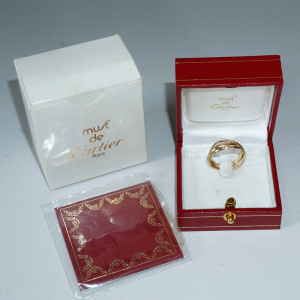 カルティエ　トリニティリング